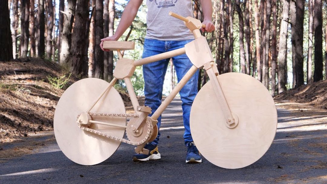 Fahrrad komplett aus Holz